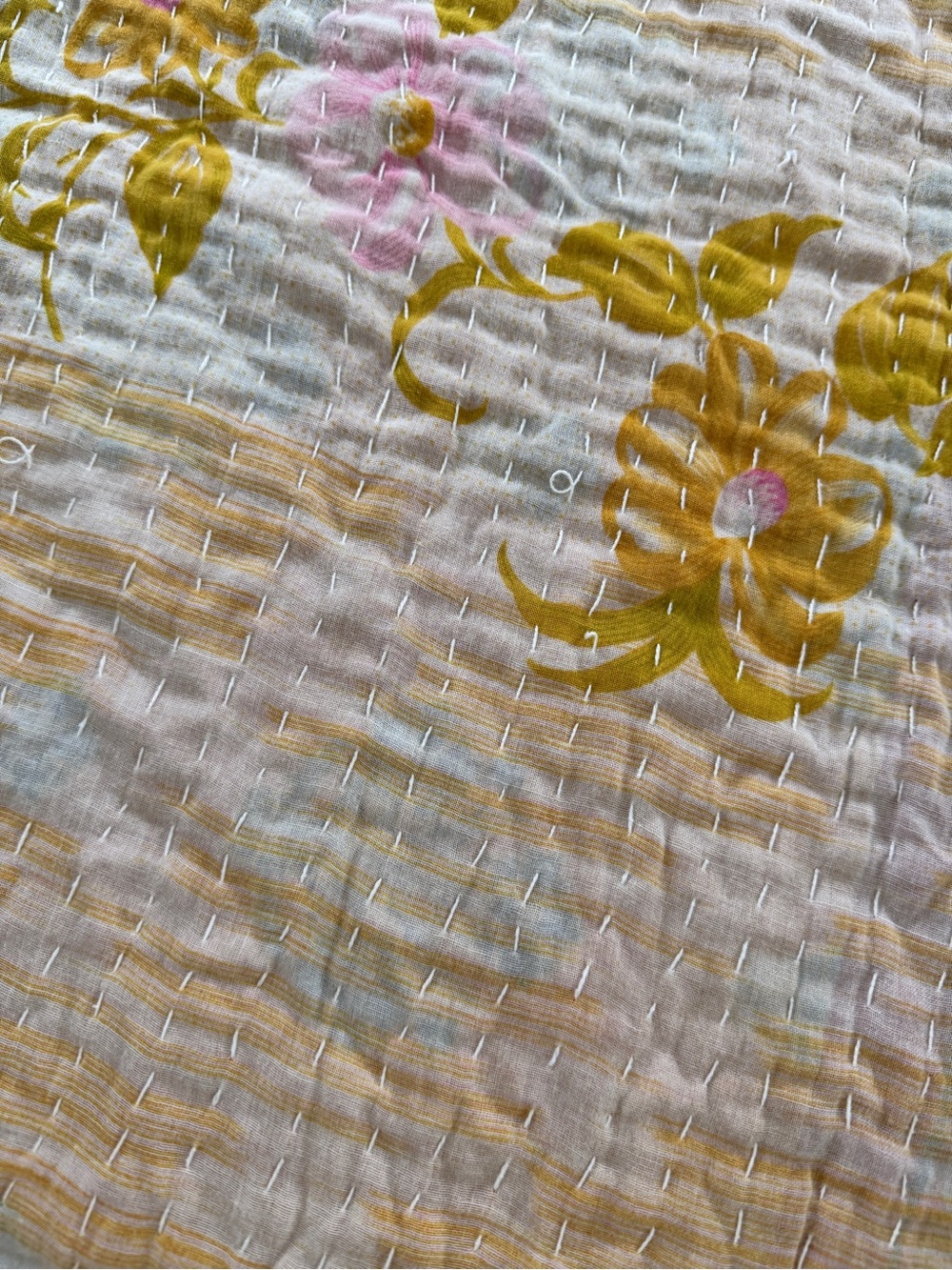 Pastel Floral Kantha Blanket Throw - Picture 12 of 14